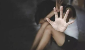 Denuncian que niña fue abusada por su padre y ahora es víctima de su hermano - Noticiero Paraguay