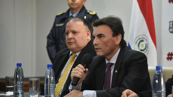 Carlos Pereira se instala en Municipalidad de Asunción para intervenir gestión de Nenecho