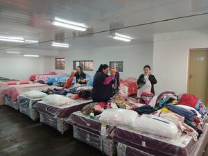 CODENI recoge ropas y dispone de camas para abrigar a niños durante el invierno - La Clave