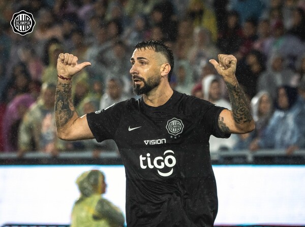 Lucas Pratto se despide de Olimpia pero Sportivo Ameliano lo quiere para el Clausura