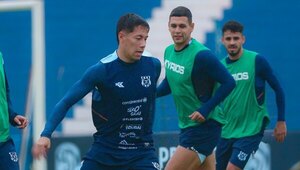 Versus / El silencioso defensor paraguayo que está para llegar al fútbol argentino
