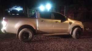 Hallan camioneta robada con daños tras violenta discusión en María Auxiliadora