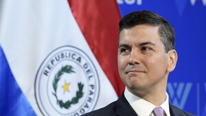 Santiago Peña en el sexto puesto del presidente latinoamericano mejor valorado, según encuesta