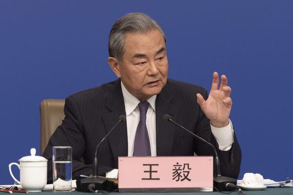 China expresa apoyo a Irán para lograr un “auténtico alto el fuego” - Mundo - ABC Color