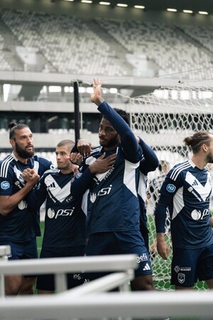 Versus / El histórico Girondins de Burdeos se salva de la desaparición en Francia