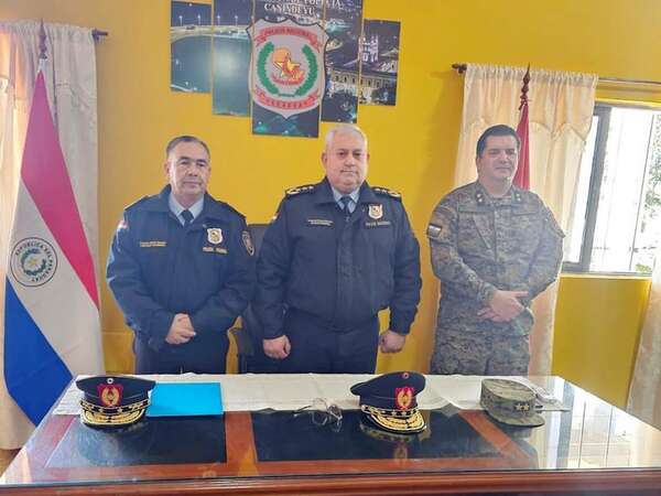 Tras fracaso en la lucha contra Macho, destituyen al director de Policía de Canindeyú - Policiales - ABC Color