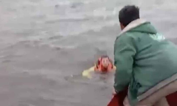 Salvan a cinco personas tras vuelco de deslizadora en el río Paraguay – Prensa 5