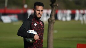 Refuerzo caído: Fernando Cardozo no entra en los planes del DT Diego Martínez