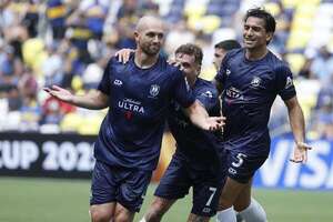 Christian Gray, el docente que le anotó un gol histórico a Boca Juniors - Fútbol Internacional - ABC Color