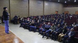 MEC capacitó a 600 docentes en Concepción en una jornada de formación liderada por el ministro Luis Fernando Ramírez