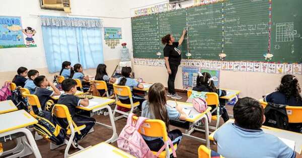 La Nación / Itaipú entregó más de 148.000 pupitres en departamento Central