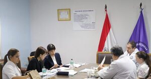 Japanese representatives assess strengthening the maternal and childcare area at the Hospital de Clínicas - .::Agencia IP::.
