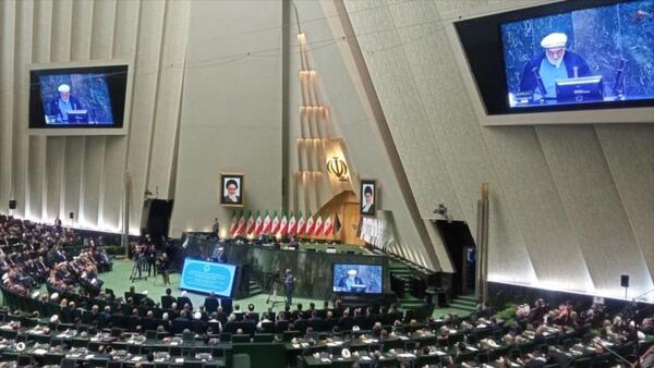 El Parlamento de Irán aprobó suspender la cooperación con el OIEA tras los ataques de EEUU contra sus instalaciones nucleares - .::Agencia IP::.