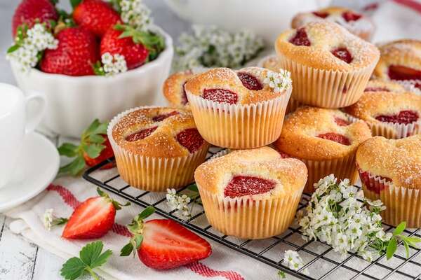 Muffins de banana y frutilla: receta fácil para aprovechar la temporada - Gastronomía - ABC Color