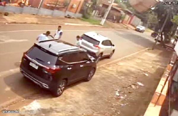Encajonaron grave denuncia contra agentes de Investigaciones durante nueve meses - La Clave