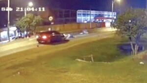 Atropellan a vendedor de caramelos en silla de ruedas