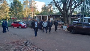 Denuncian que Prieto boicotea intervención en CDE afectando tránsito y limpieza - ADN Digital