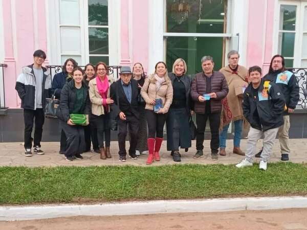 Día del Libro Paraguayo: buscan conformar biblioteca de autores nacionales contemporáneos - Literatura - ABC Color
