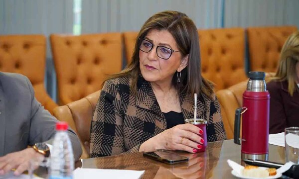Blanca Ovelar insiste en volver a antiguo horario y tilda de “caprichosos” a cartistas – Prensa 5