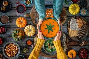 Cómo entrar en calor en invierno: los mejores alimentos y bebidas para combatir el frío - Gastronomía - ABC Color