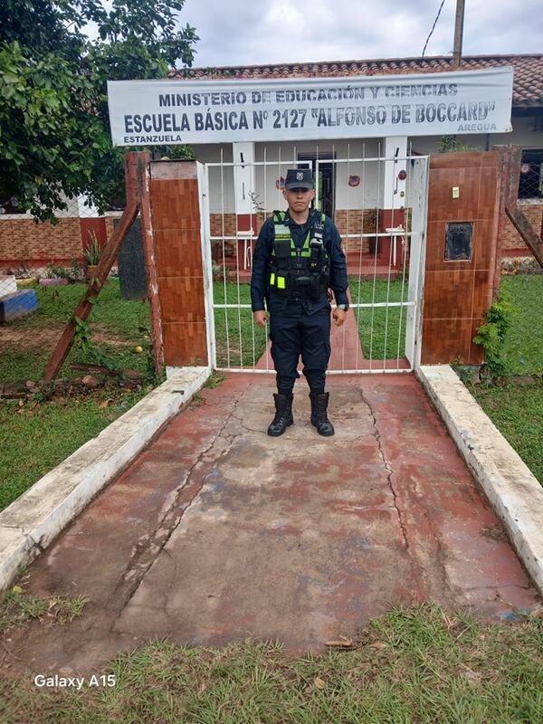 Supuesto pirómano incendia aula de escuela en Estanzuela