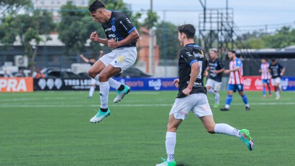 El 12 de Octubre avanza en la Copa Paraguay
