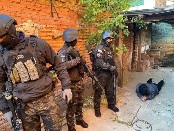 Operativo «Dominatus» desarticula bandas de microtraficantes de la Chacarita y detiene a sus líderes
