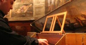 La Nación / Músico paraguayo realizó recital en histórica iglesia de España