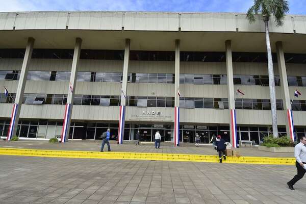 La ANDE abrirá sus oficinas este sábado - Economía - ABC Color