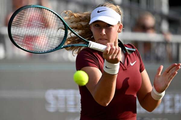 Andreeva remonta y progresa en hierba - Polideportivo - ABC Color