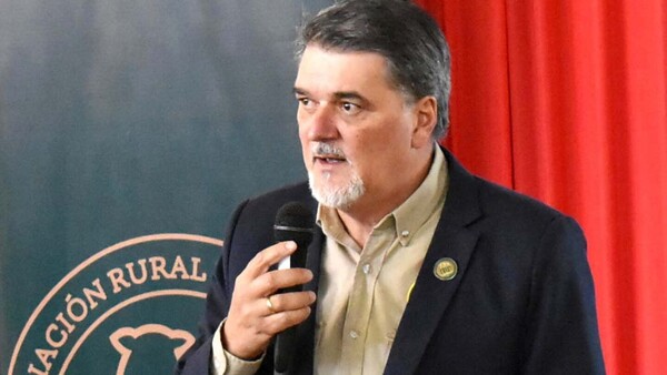 ARP: “No es adecuado dejar de vacunar contra la aftosa”