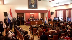 Opositores cuestionaron informe en la ANR y oficialistas lo defendieron