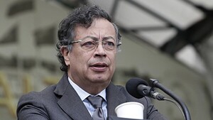 Gustavo Petro firma la reforma laboral y se anota un triunfo
