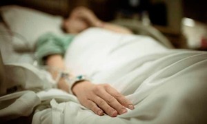 Coronel Oviedo: docente habría sido apuñalada por su propio hijo de 13 años
