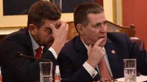 Diputado colorado pidió "estirón" a ministros y Horacio Cartes asintió