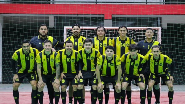 Atenas sigue su paso perfecto