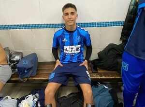 Murió un futbolista juvenil de 18 años mientras era operado de la rodilla