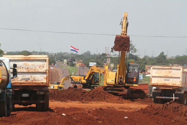 Paraguay invierte más de USD 100 millones en la transformación vial rural - .::Agencia IP::.
