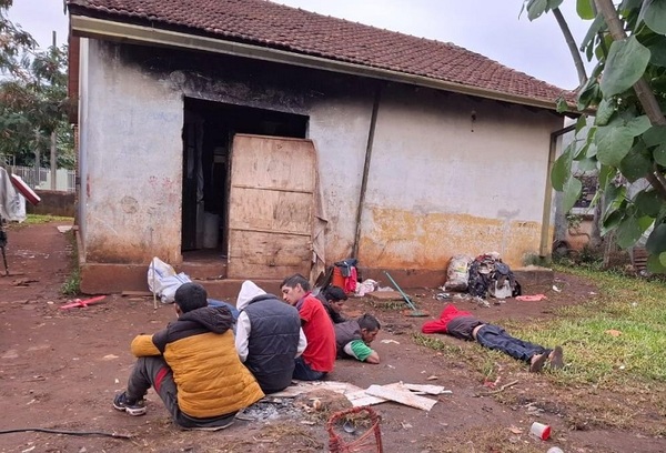 SENAD rescata a niños en situación de vulnerabilidad durante allanamiento en Encarnación