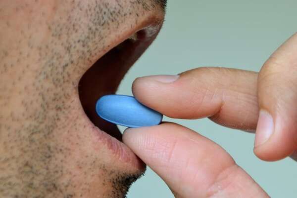 Viagra sin receta: los riesgos reales de la pastilla azul que muchos ignoran - Sexualidad - ABC Color