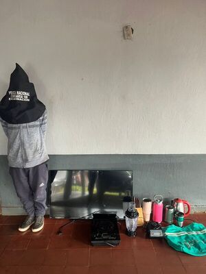 Aprehenden a joven y recuperan objetos hurtados en el barrio San Pedro de Encarnación