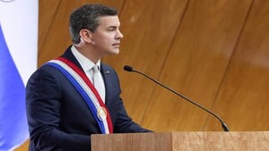 Peña presentó informe de gestión ante la ANR y negó grietas en su gobierno