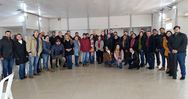 Agricultura Familiar de Cordillera se vinculó al programa Hambre Cero a través de rueda de negocios