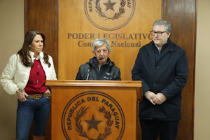 Frenan embargo tras detectarse doble cobro a docente jubilado - El Observador