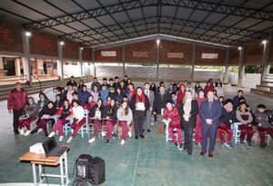 Niños y jóvenes del Colegio Nacional Santa Elena fueron instruidos sobre sus derechos y obligaciones