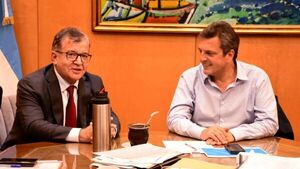 Nicanor olvidó que Peña le admitió su desconfianza cuando estaba en la EBY y llenó de halagos su gestión