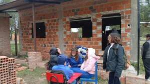 MEC se desentiende de cruda realidad de niños sin aulas en Villa Hayes - Nacionales - ABC Color