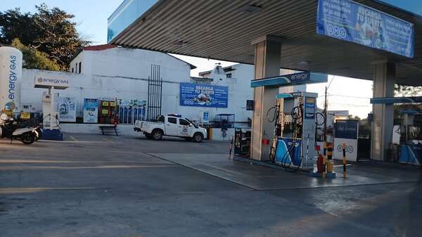 AUDIO: Estas son las sanciones a las que se exponen los emblemas privados por el aumento del precio del combustibles - Periodísticamente - ABC Color