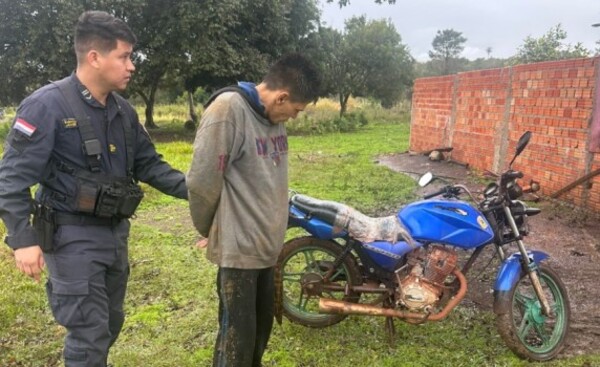 Aprehenden a un hombre y recuperan una motocicleta hurtada