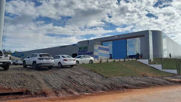 Kingspan MV inaugura nueva planta de 16. 500 m² en la localidad de Itá - Nacionales - ABC Color